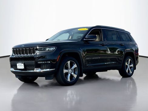 Used 2022 Jeep Grand Cherokee L Limited w/ MOPAR Finishing Package AWD/4WD image 13