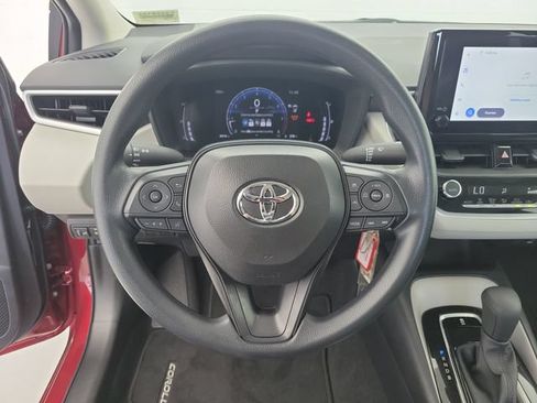 Used 2026 Toyota Corolla LE FWD image 22