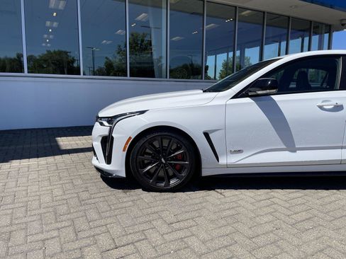 Certified 2023 Cadillac CT4 V Blackwing w/ Driver Assist Package RWD image 9