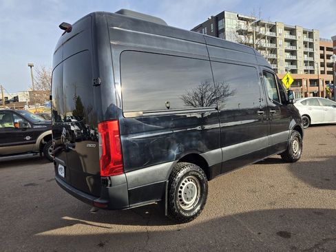Used 2019 Mercedes-Benz Sprinter 2500 image 9