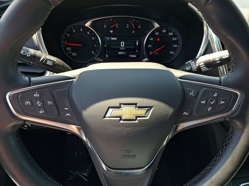 Certified 2024 Chevrolet Equinox LT FWD image 19