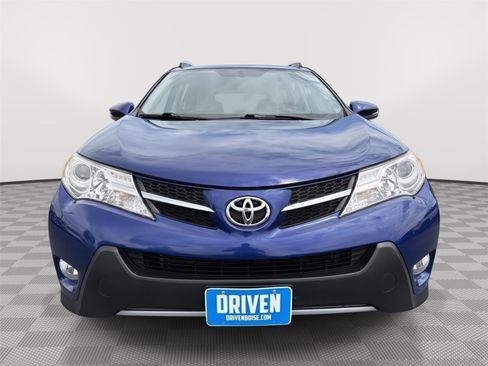 Used 2015 Toyota RAV4 XLE AWD/4WD image 2