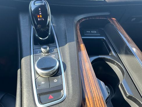 Used 2021 Cadillac Escalade Luxury image 28