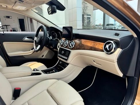 Used 2018 Mercedes-Benz GLA 250 4MATIC image 28