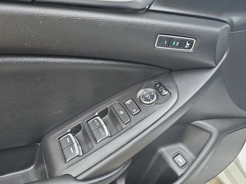 Used 2021 Honda Accord Touring image 18