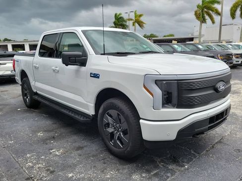 Used 2025 Ford F150 Lightning Flash AWD/4WD image 2