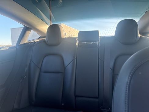 Used 2019 Tesla Model 3 image 10