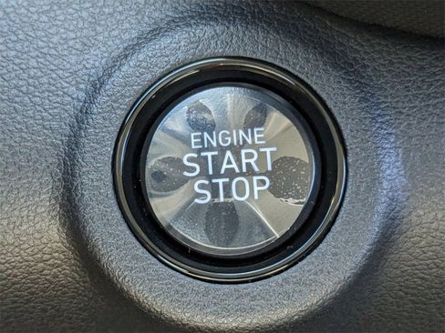 New 2025 Hyundai Venue Limited image 34