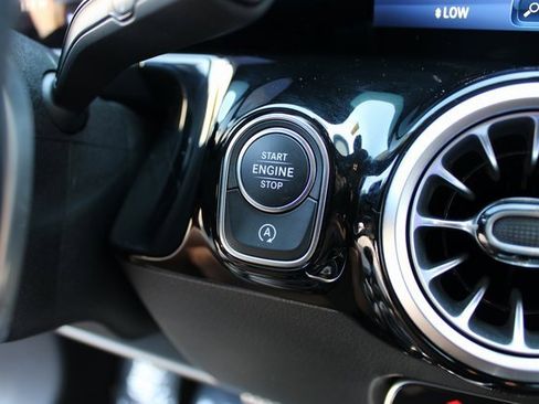 Used 2024 Mercedes-Benz GLA 250 image 21