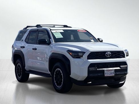 Certified 2025 Toyota 4Runner TRD Off-Road Premium AWD/4WD image 12