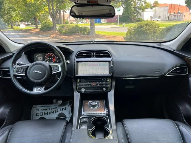Used 2017 Jaguar F-PACE R-Sport AWD/4WD image 27