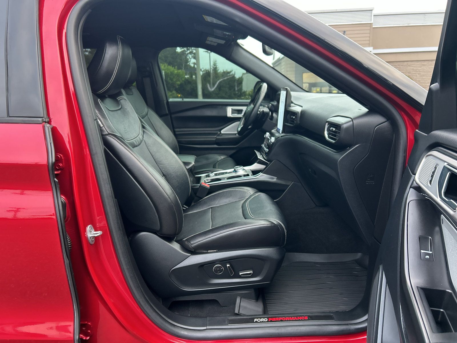 Used 2020 Ford Explorer ST w/ ST Street Pack AWD/4WD image 28
