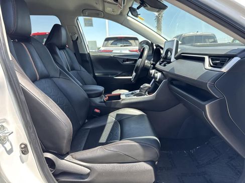 Used 2023 Toyota RAV4 Adventure image 38