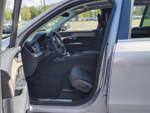 New 2026 Volvo XC90 B6 Plus image 7