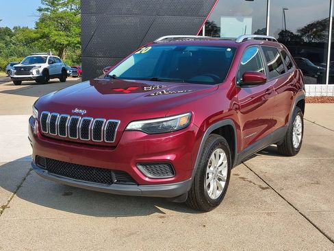 Used 2020 Jeep Cherokee Latitude w/ Cold Weather Group AWD/4WD image 1