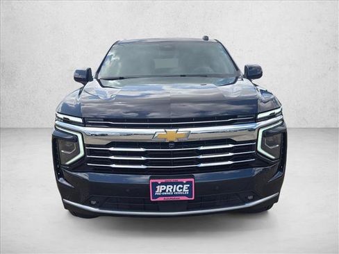 Used 2025 Chevrolet Tahoe LT w/ Comfort Package RWD image 2