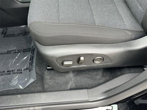 New 2025 GMC Acadia Elevation image 21