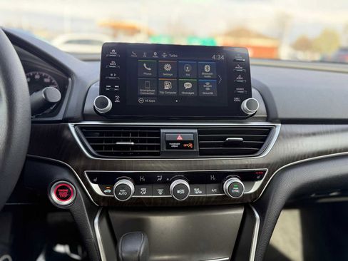 Used 2020 Honda Accord EX image 19