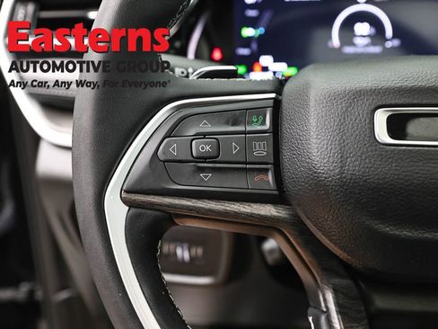Used 2023 Jeep Grand Cherokee 4WD 4xe w/ Luxury Tech Group II image 15