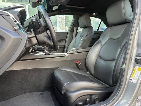 Used 2022 Cadillac CT4 Luxury w/ LPO, Exterior Accent Package RWD image 11