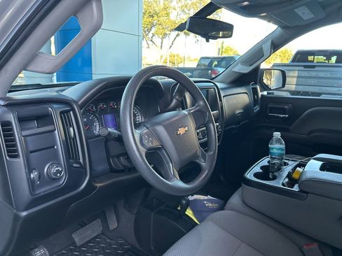 Used 2018 Chevrolet Silverado 1500 Custom w/ Custom Value Package image 14