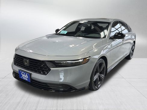 Used 2024 Honda Accord Sport image 3