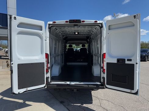 New 2026 RAM ProMaster 3500 w/ Quick Order Package 22G SLT image 14