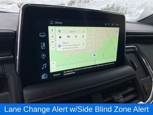 Used 2022 Chevrolet Suburban RST w/ Luxury Package image 12