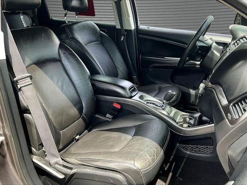 Used 2015 Dodge Journey Crossroad w/ Flexible Seating Group FWD image 27