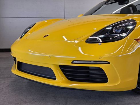 Certified 2024 Porsche 718 Boxster S RWD image 27