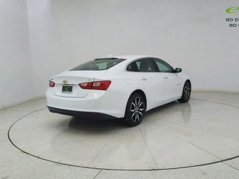 Used 2018 Chevrolet Malibu LT w/ Driver Confidence Package FWD image 62