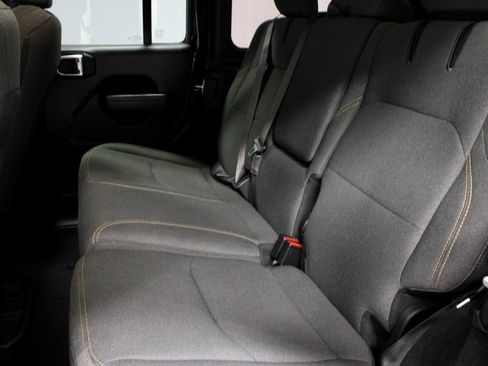 Used 2024 Jeep Wrangler Unlimited AWD/4WD image 20