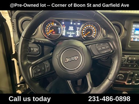 Used 2022 Jeep Gladiator Sport AWD/4WD image 20