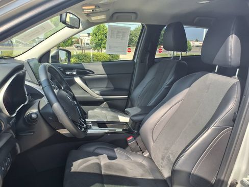 Used 2025 Mitsubishi Eclipse Cross SE AWD/4WD image 14