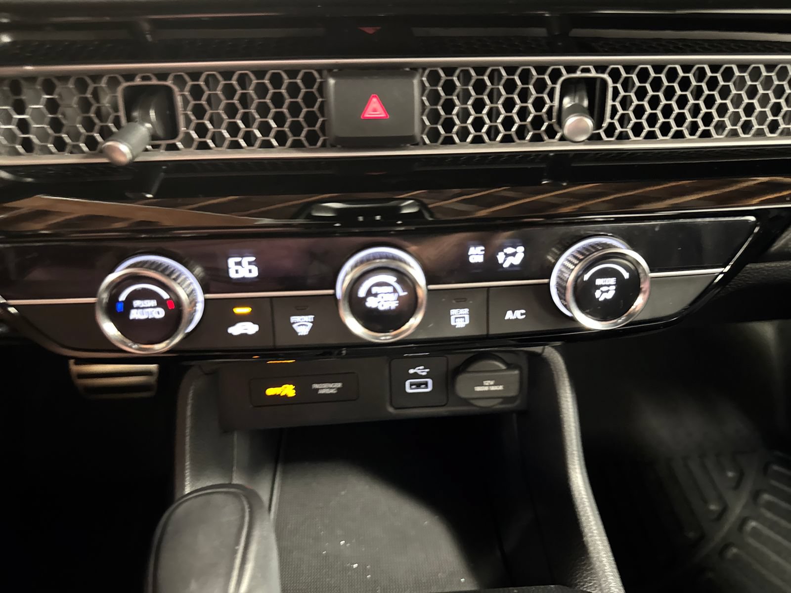 Certified 2024 Honda Civic Sport image 19
