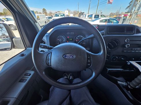 Used 2013 Ford E-350 and Econoline 350 Extended Super Duty w/ PWR Group image 50