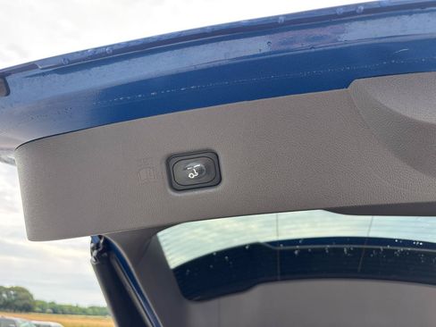 Used 2020 Lincoln Nautilus Reserve FWD image 22
