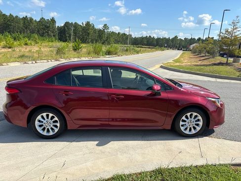 Used 2022 Toyota Corolla LE FWD image 20