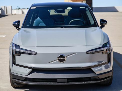 New 2026 Volvo EX30 Plus w/ Protection Package image 2