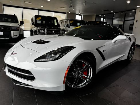 Used 2016 Chevrolet Corvette Stingray Coupe w/ Battery Protection Package RWD image 32