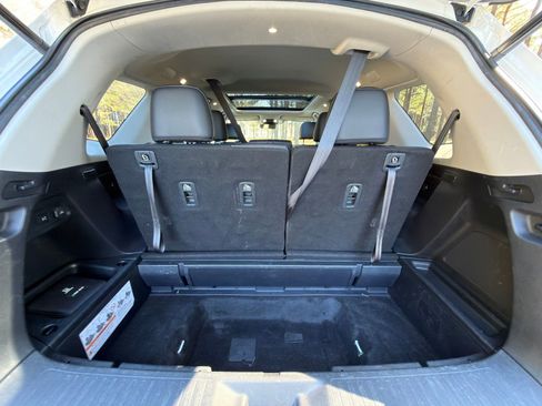 Used 2023 Honda Pilot Elite image 17