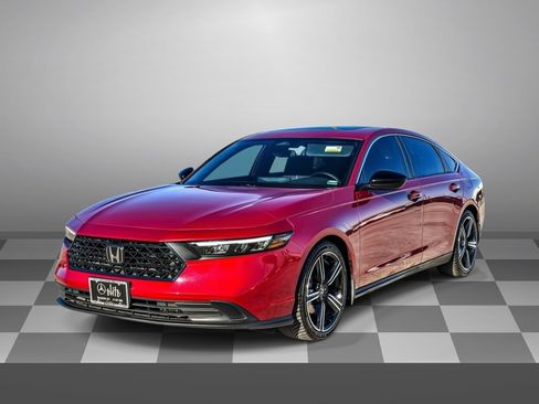 Used 2023 Honda Accord Sport image 3