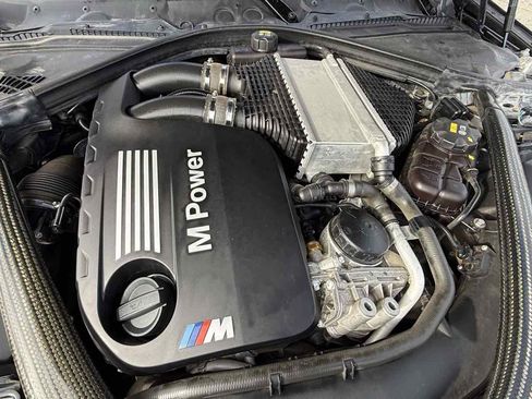 Used 2018 BMW M4 Convertible w/ Competition Package image 24