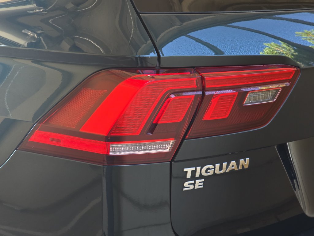 Used 2019 Volkswagen Tiguan SE AWD/4WD image 32