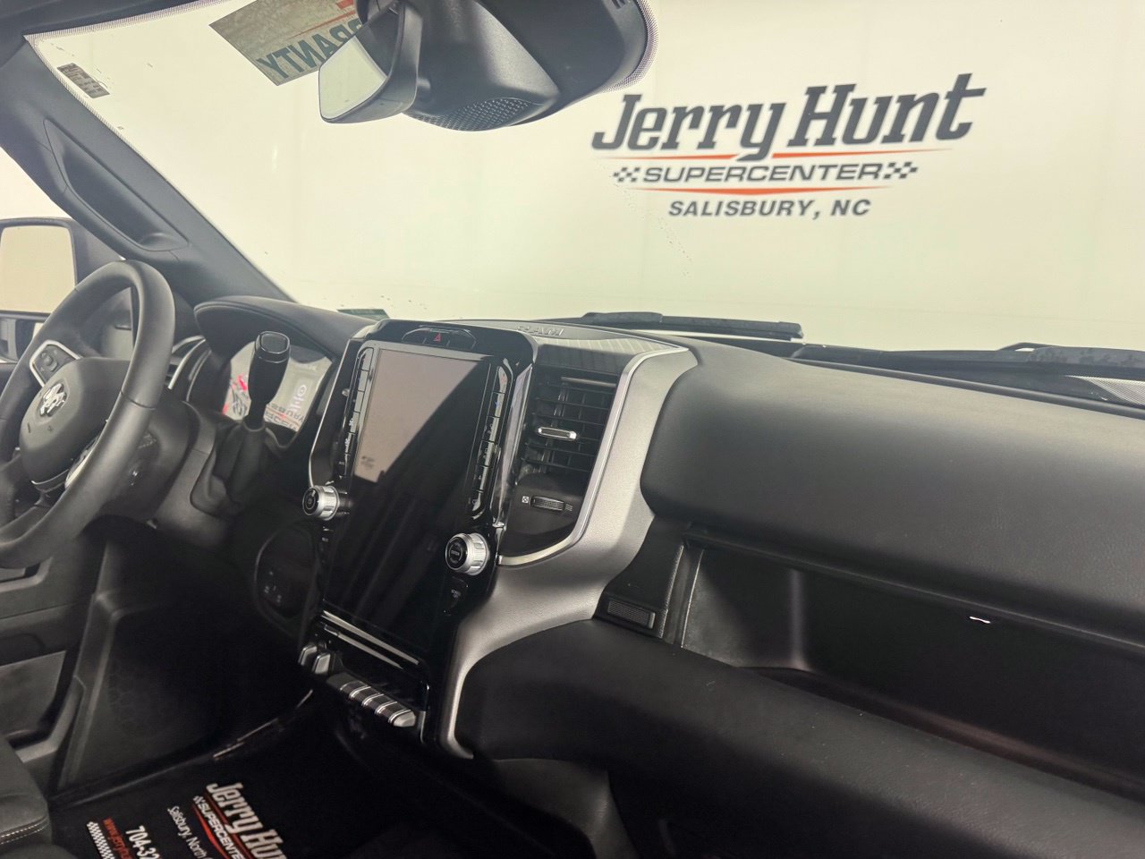 Used 2026 RAM 2500 Big Horn AWD/4WD image 32