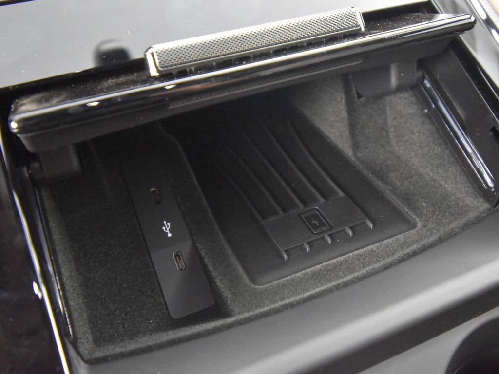 New 2025 Porsche Panamera 4 AWD/4WD image 31