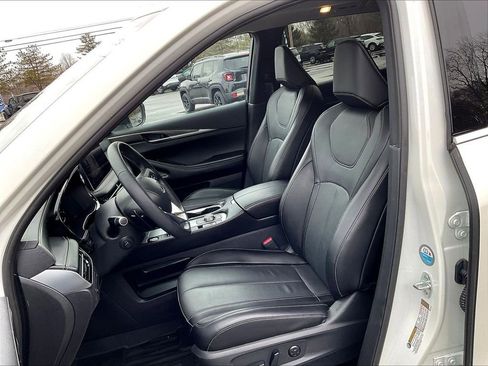 Used 2024 INFINITI QX60 Luxe AWD/4WD image 10