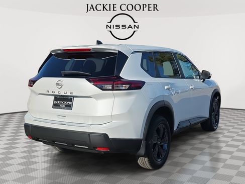 New 2026 Nissan Rogue SV w/ Cold Weather Package FWD image 5