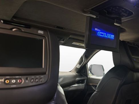 Used 2017 Cadillac Escalade Platinum AWD/4WD image 38