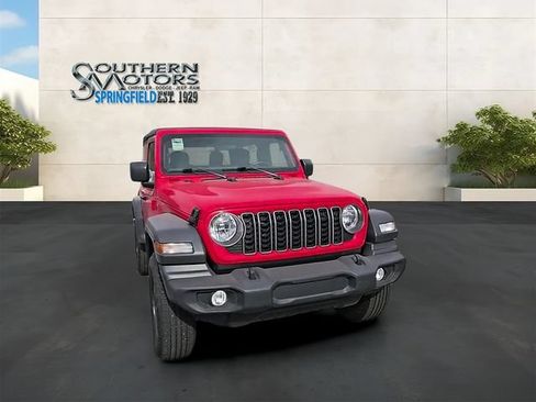 Used 2025 Jeep Wrangler Sport AWD/4WD image 37